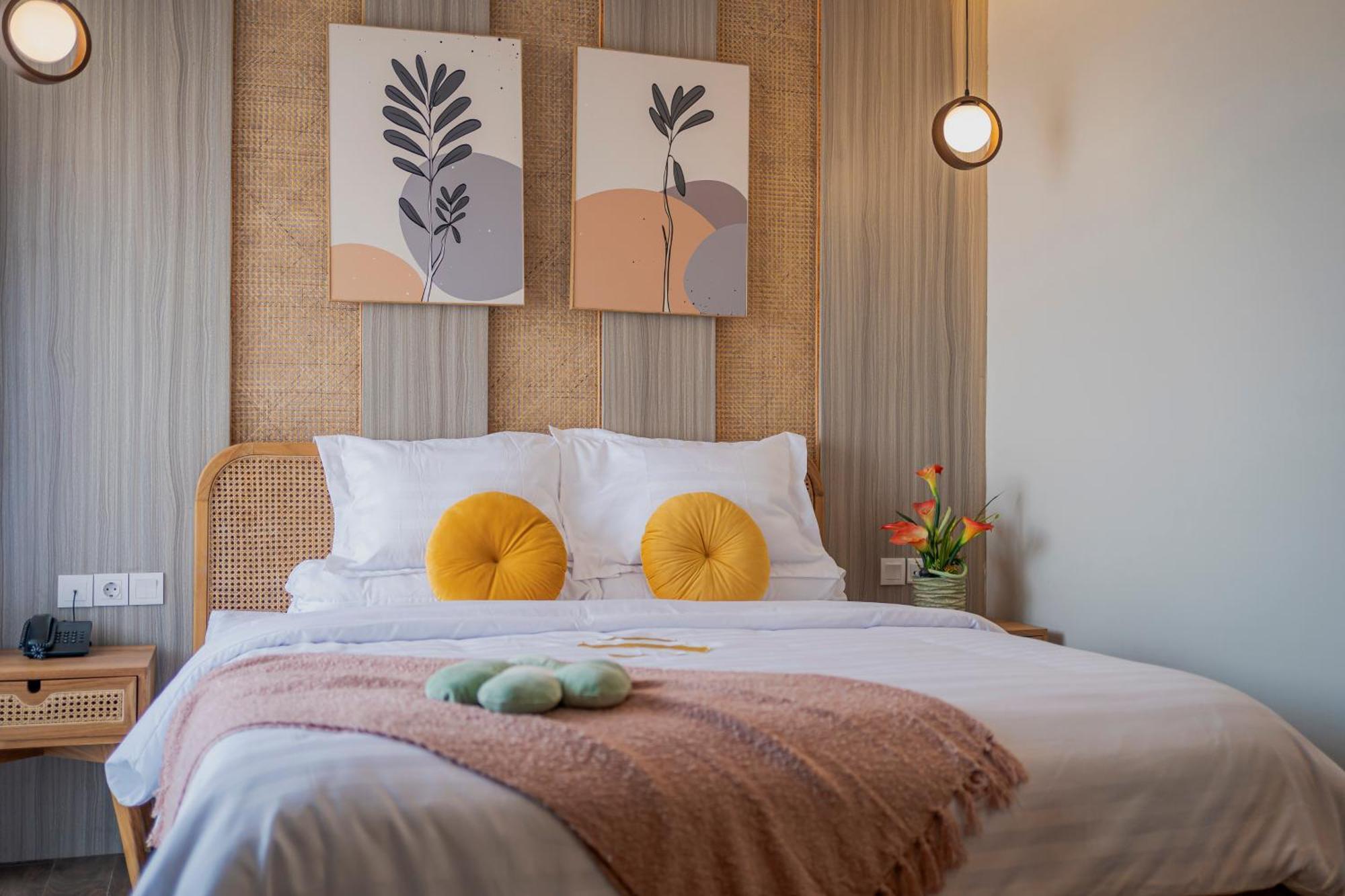 Stay.Vie Hotel スラバヤ エクステリア 写真